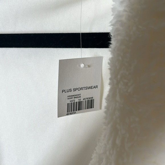 Cato Ivory Faux Fur Vest NWT Size 22 24W - Picture 6 of 8